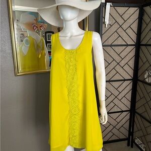 Sleeveless Shift Dress bright yellow with Lace Trim by Umgee